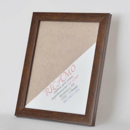Cornice colore marrone