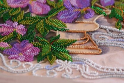 “Bouquet di Iris barbate”. Kit ricamo a perline - Image 3