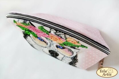 "Husky nella corona di fiori". Porta trucco ricamo a perline - Image 3