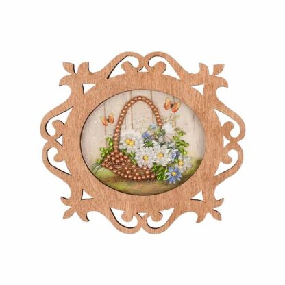 "Cestino con fiori di campo". Kit-pensierino ricamo a perline, con cornice