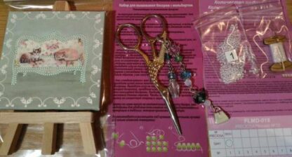 "Gatte. Vintage". Kit-pensierino ricamo a perline, con cavalletto - Image 3