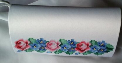 "Rose e viole". Borsetta-pocket ricamo a perline, bianca - Image 2