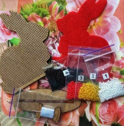 "Coniglietto. Motivi Jacquard". Kit ricamo a perline in legno - Image 2