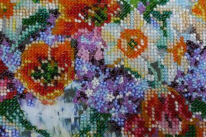 "I fiori di primavera nel vaso". Kit ricamo a perline - Image 3