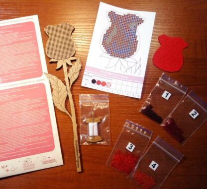 "Rosa rossa" con maniglia. Kit ricamo a perline in legno - Image 2
