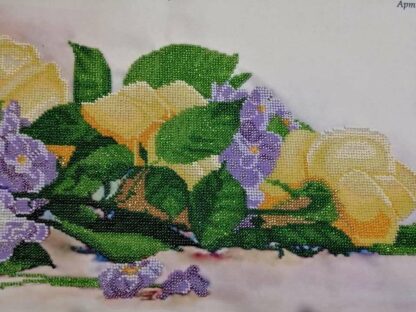 "Rose gialle e lilla" di  Paul de Longpre. Schema ricamo a perline - Image 5