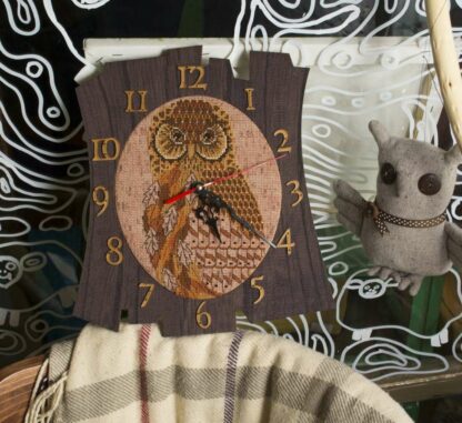 "Orologio. Il gufo". Kit creatività ricamo punto croce - Image 2