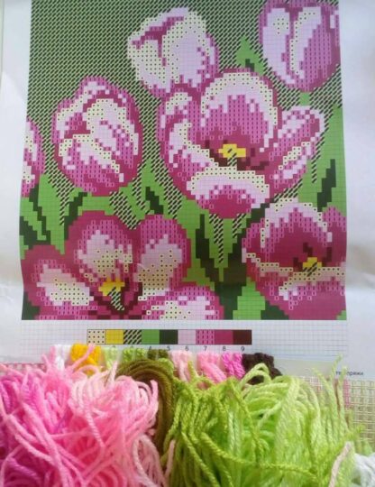 "Tulipani di colore rosa". Kit-ricamo per cuscino - Image 2