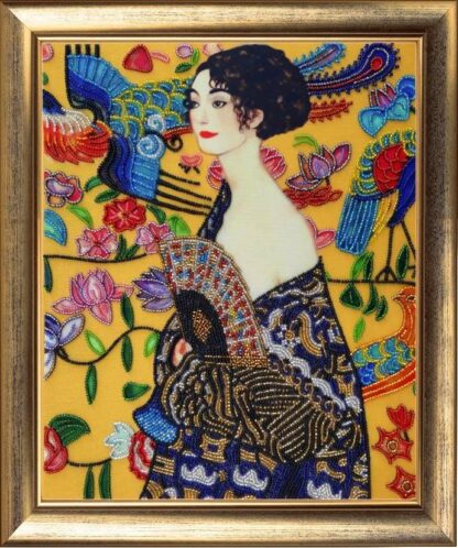 "Signora con ventaglio" di Gustav Klimt. Kit ricamo a perline - Image 2