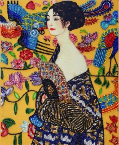 "Signora con ventaglio" di Gustav Klimt. Kit ricamo a perline