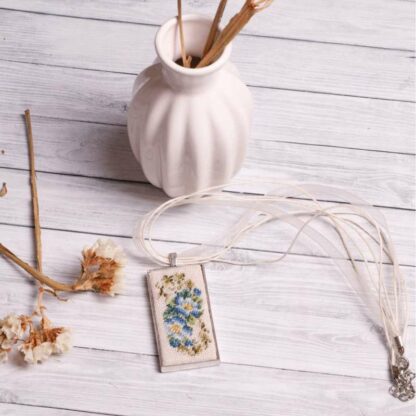 "Nontiscordardimé". Kit-Collana micro-ricamo - Image 2