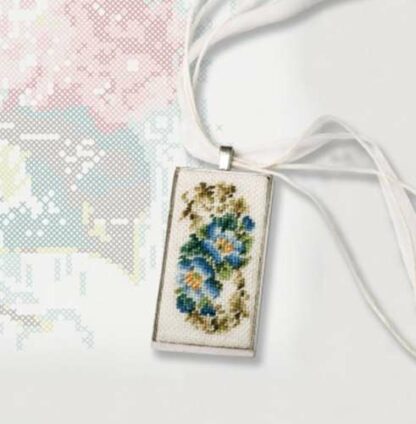 "Nontiscordardimé". Kit-Collana micro-ricamo