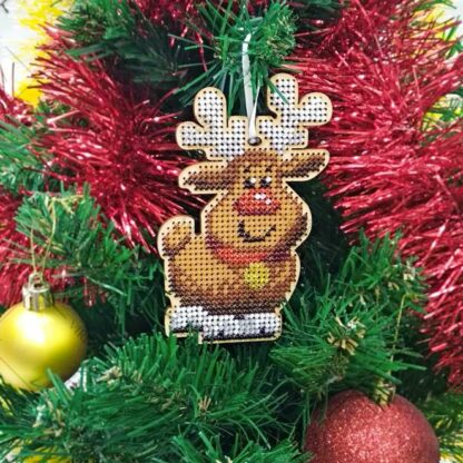 "Renna di Babbo Natale". Decorazione di Natale ricamo a perline in legno - Image 2