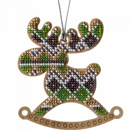 “Alce. Motivi Jacquard”. Decorazione di Natale ricamo a perline in legno