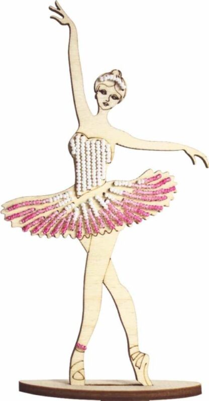 “Ballerina in abito rosa”. KIT-Decorazione ricamo a perline in legno