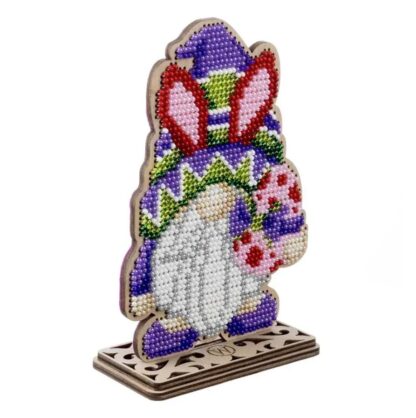 “Gnomo di Pasqua con uovo”. KIT-Decorazione ricamo a perline in legno